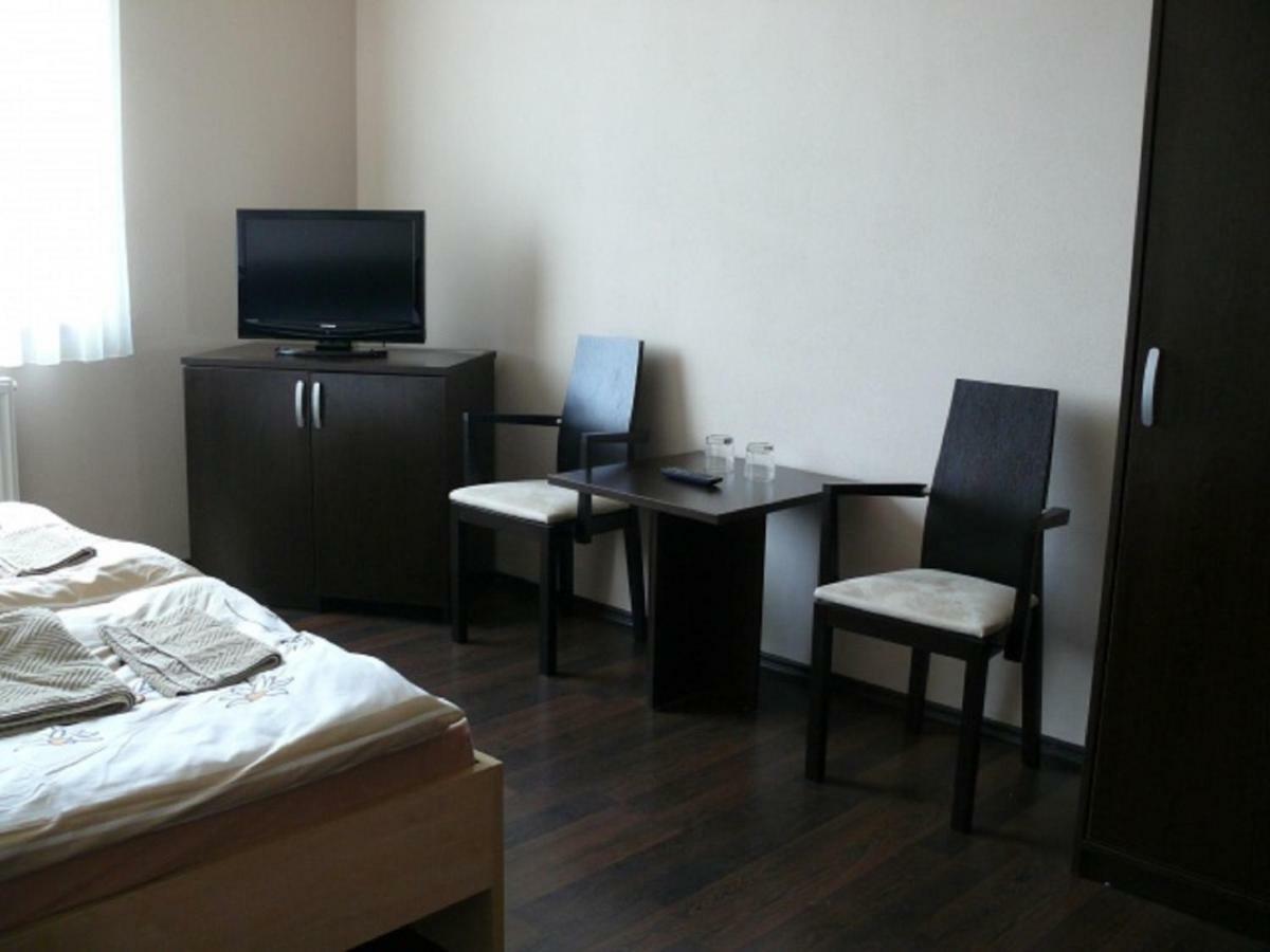 Aquasleep II Hotel Velky Meder Exterior photo